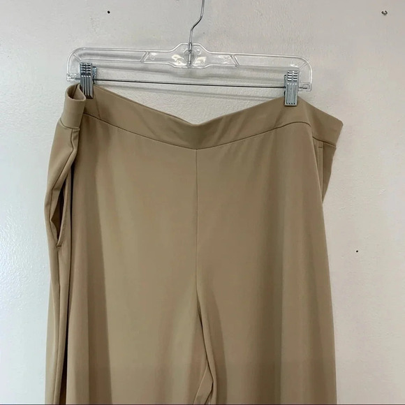 Susan Graver  Liquid Knit Tulip Hem Crop Pants XL Pull On Neutral Pockets Travel - Picture 3 of 13